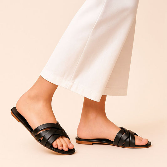 Black Strapy Slip-on by Zapatla wc041